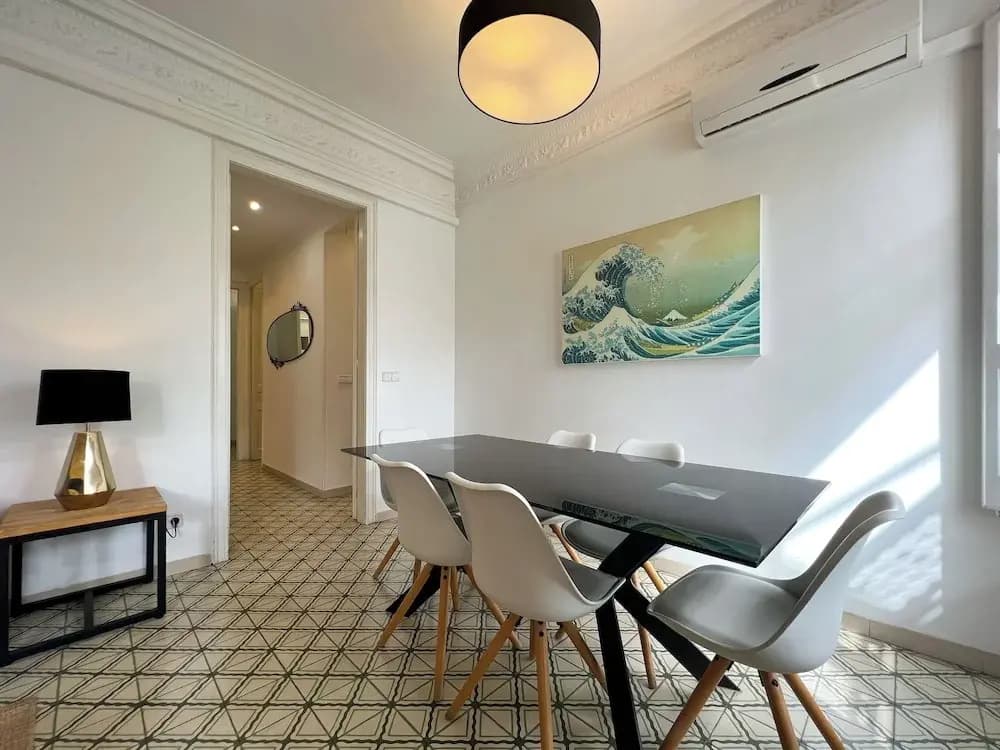 Stay U-nique Apartments Comte Urgell - photo 2