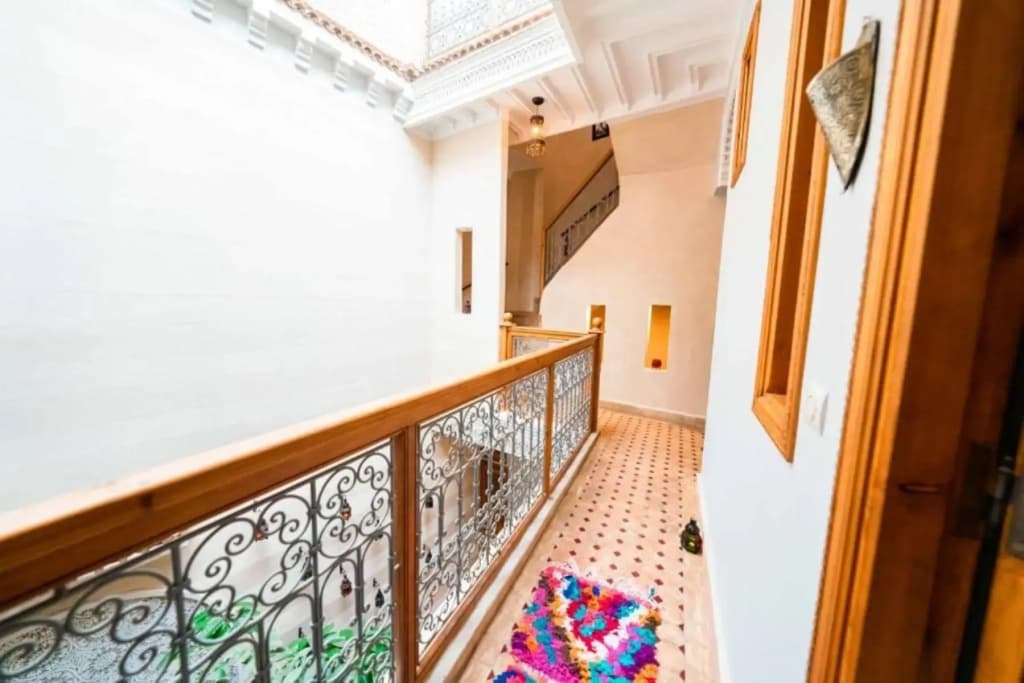 Riad Kiyanjana - photo 8
