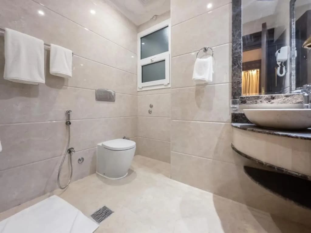 Abraj INN Royal Hotel - photo 8