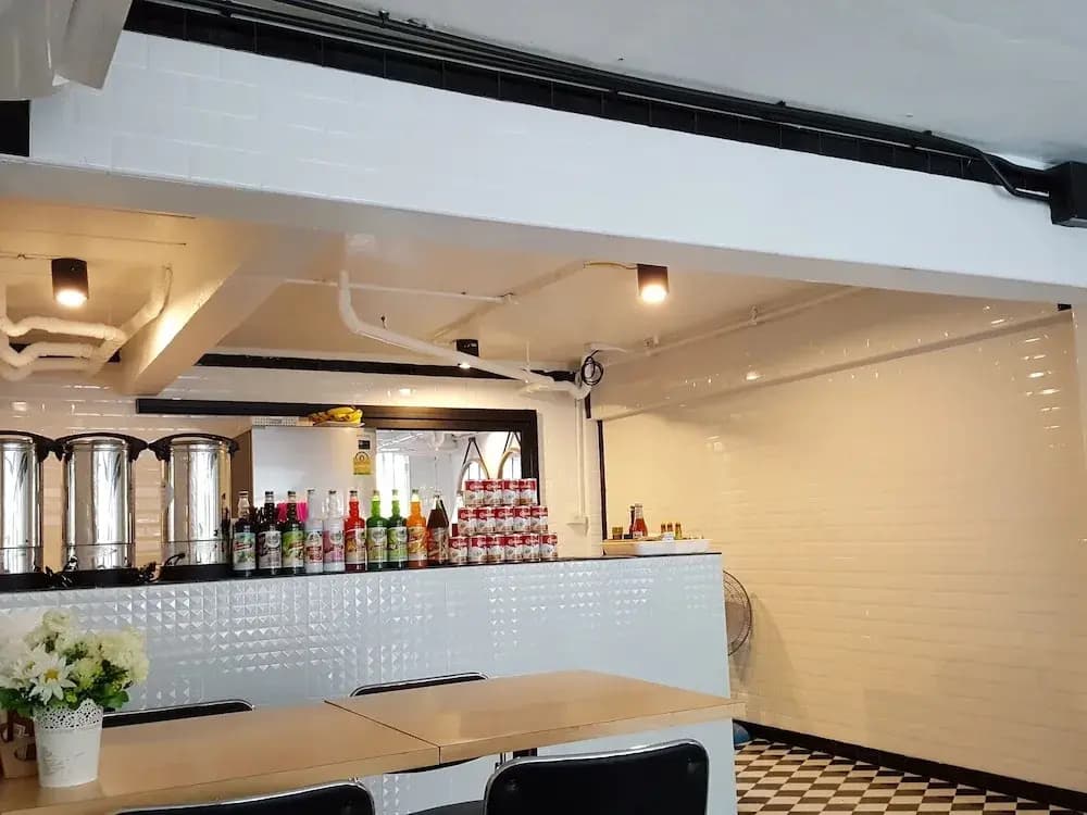 The Bed Hostel at Patong - photo 8