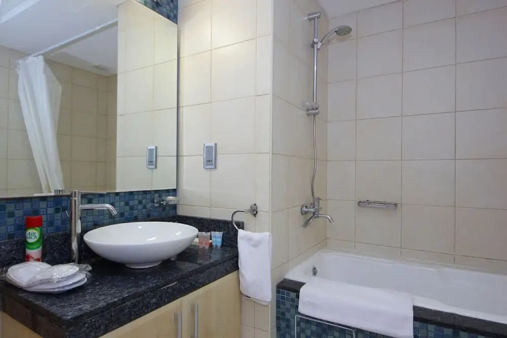 Private Beach Shoreline Luxurious Apartment - photo 9