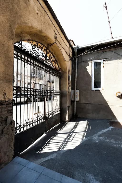 Stones Throw Apartments - photo 1