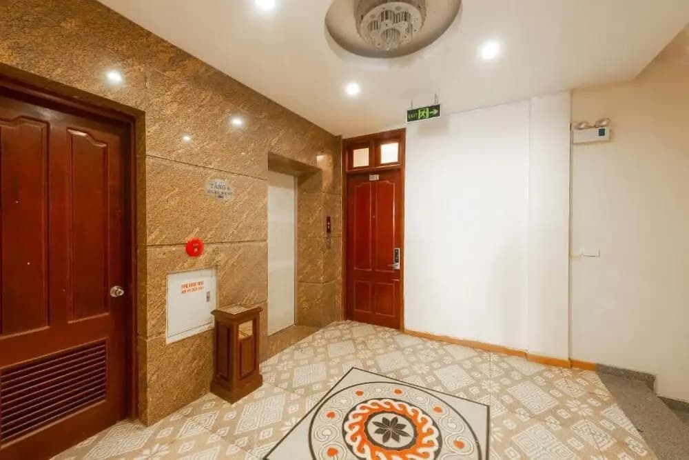Lenka Hotel by OYO Rooms - photo 16