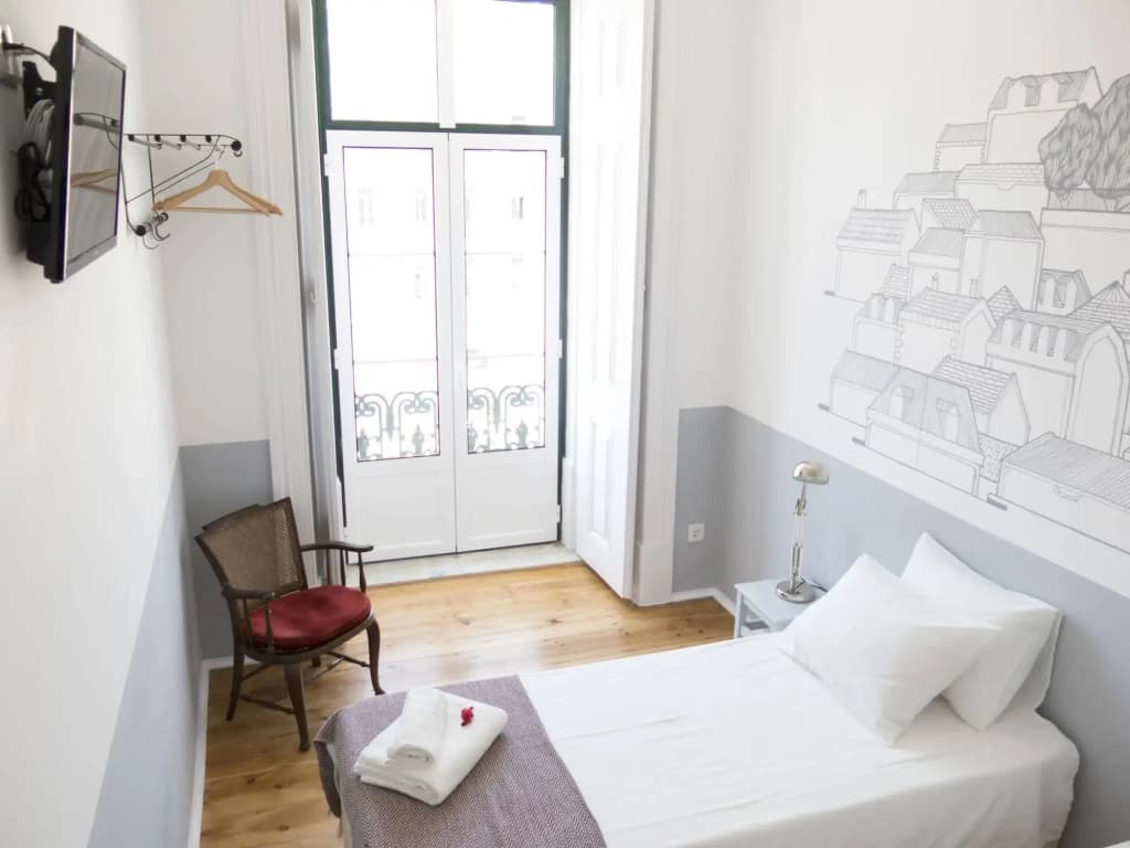 Lisbon Check-In Guesthouse - photo 5
