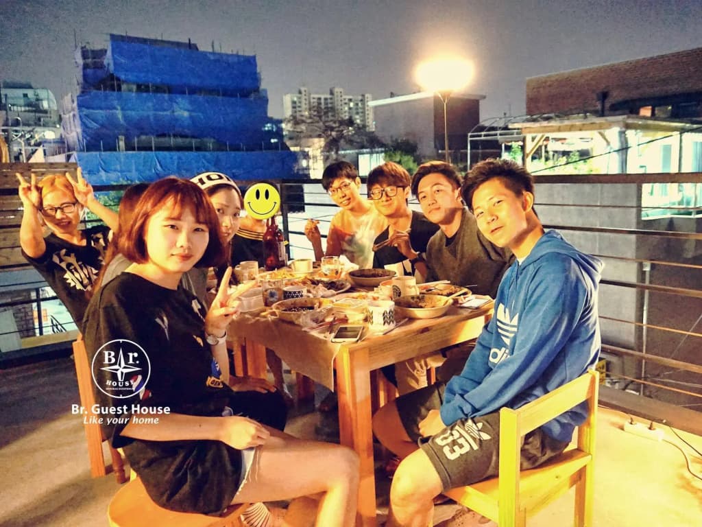 Br. Guesthouse Hongdae - photo 15