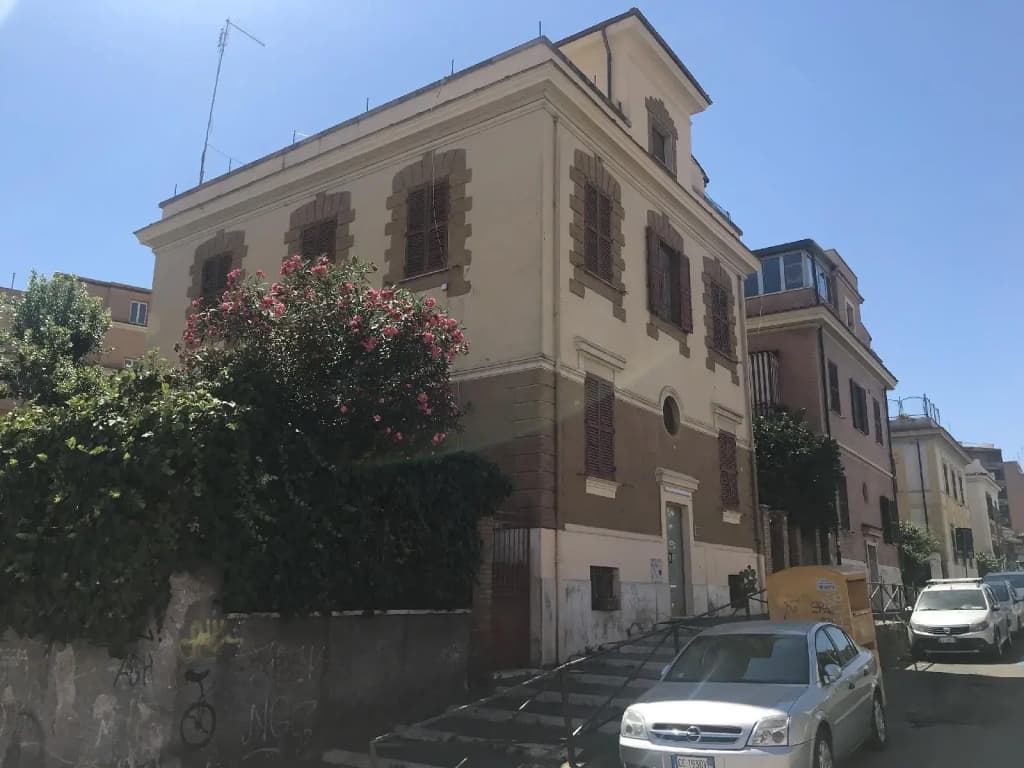 Hotel Lodi - photo 14