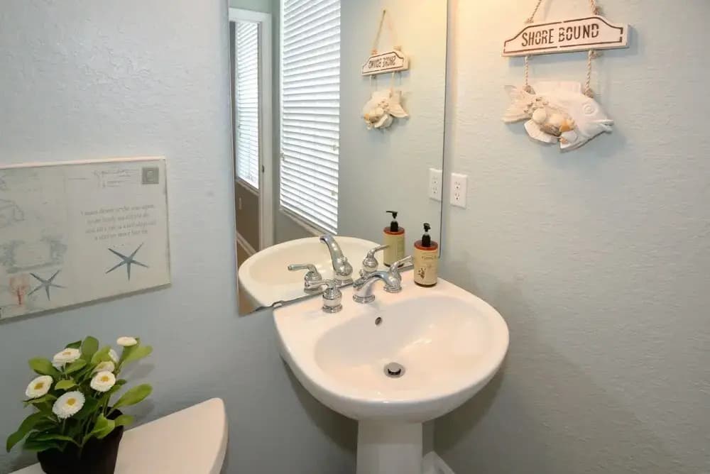 Luxury Townhome 3 Bedroom Condo by Redawning - photo 8