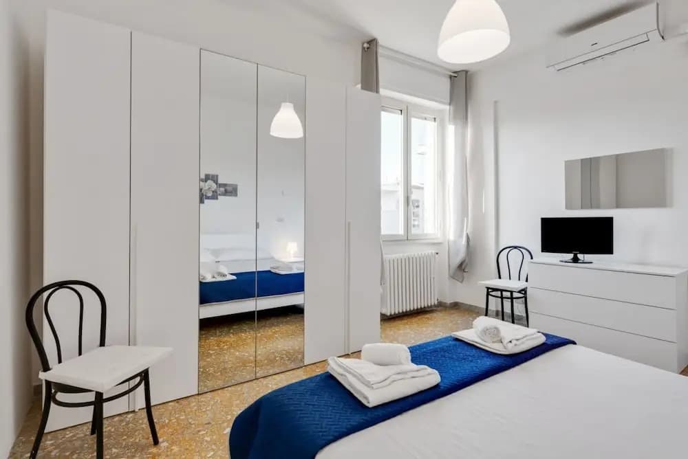 Lulli Cozy Apartment with Balcony - photo 5