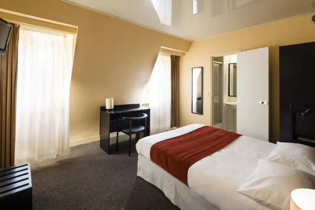 Hotel Paris Vaugirard - photo 6