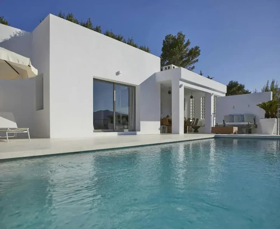 Villa in Porroig With Stunning Sea Views - photo 12