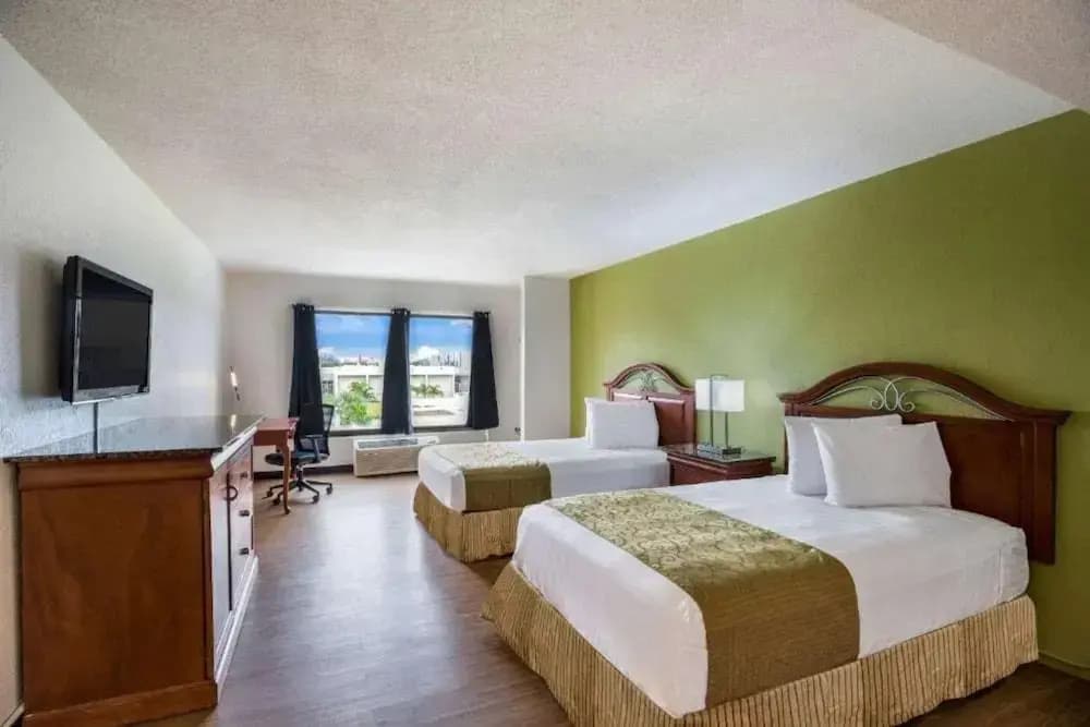 OYO Hotel Orlando Airport - photo 4