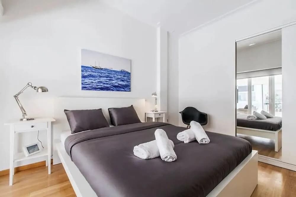 Best Located Spacious Apartment - photo 4