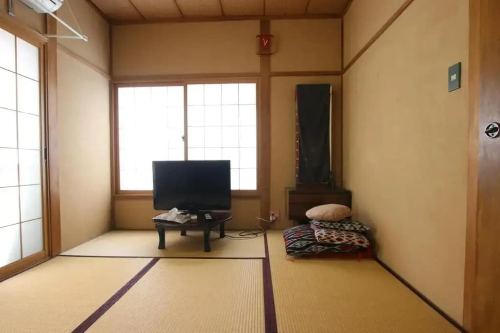 May Guesthouse - photo 3