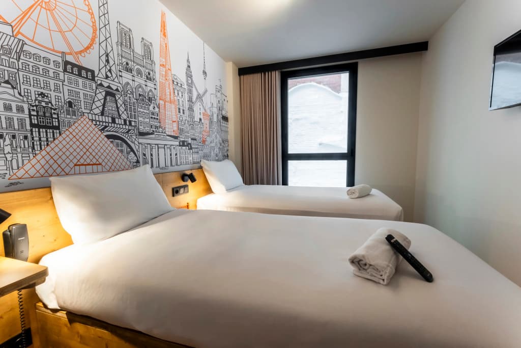 easyHotel Barcelona La Sagrera - photo 4