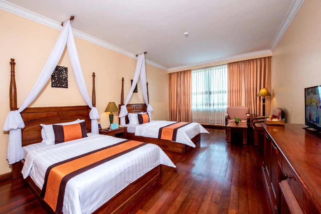 Pacific Hotel & Spa - photo 4