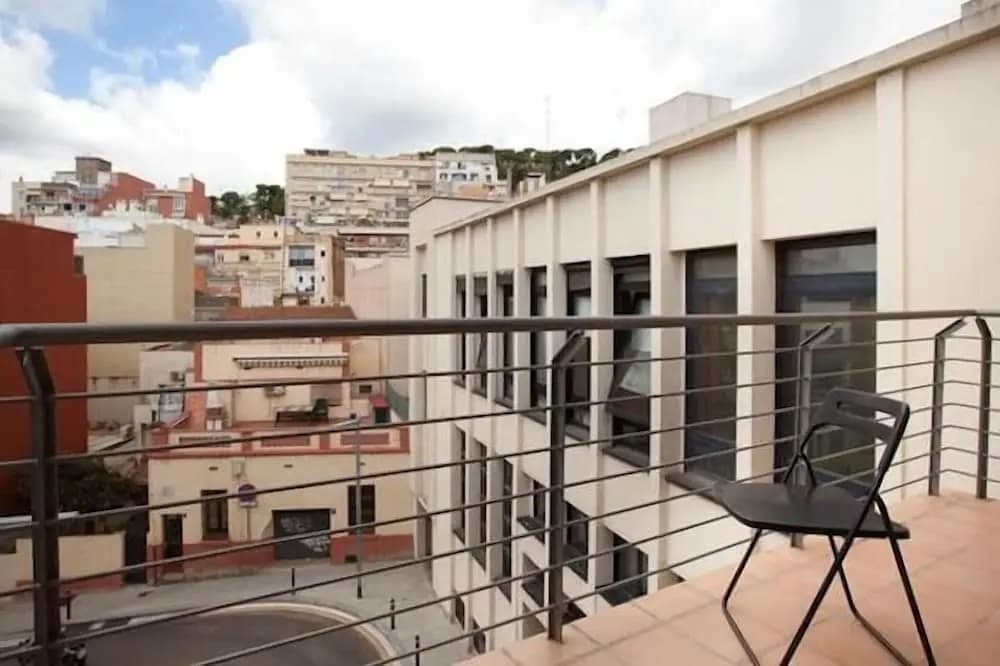 Park Guell Apartments - photo 15