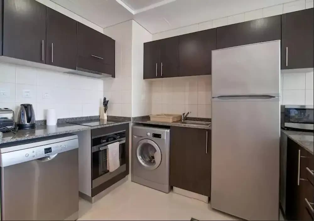 Driven Holiday Homes - Bay Central - photo 16