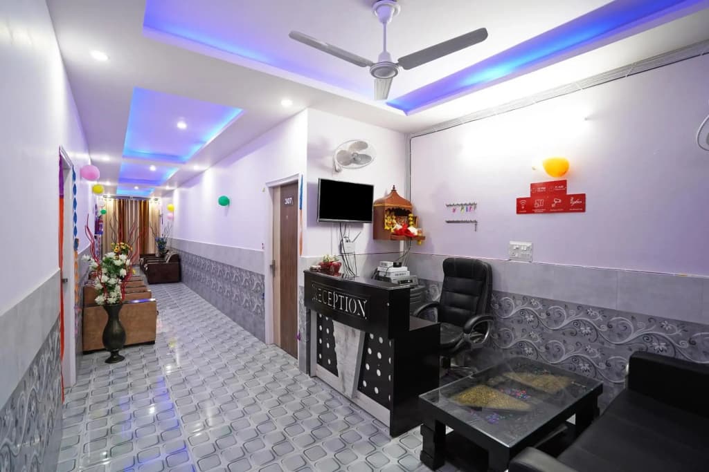 OYO 46441 Five Star Residency - photo 10