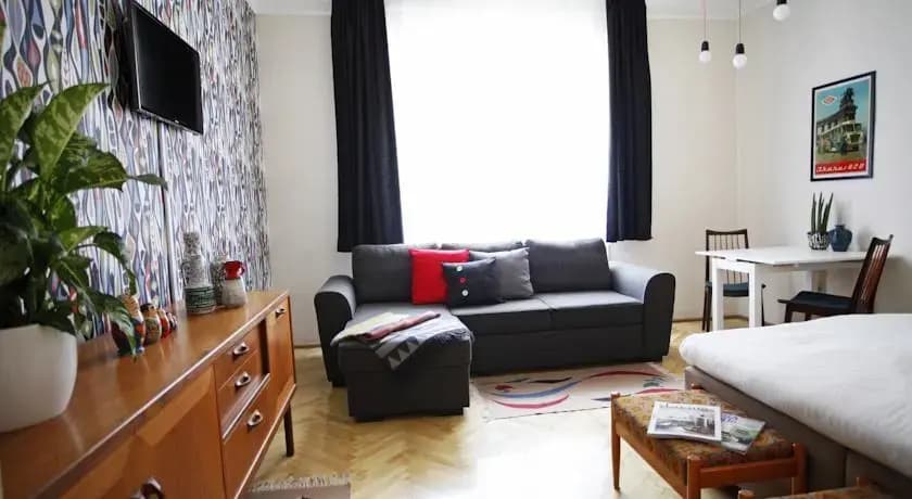 CSL Molnar Design Apartment - photo 4