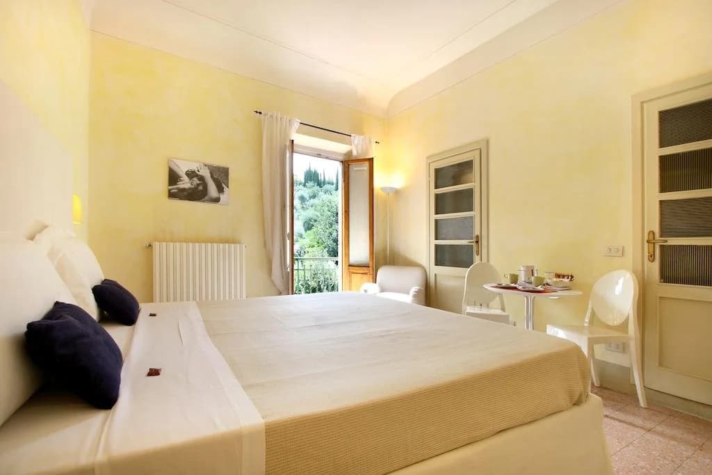 Michelangelo Guest House - photo 1
