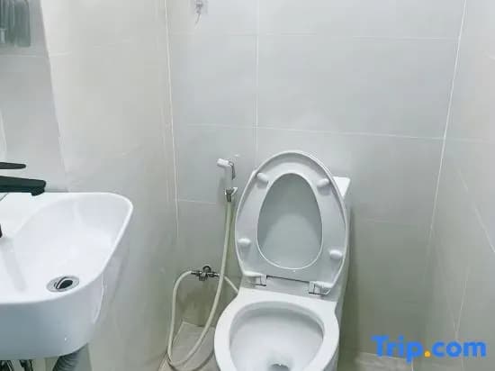 Small Private house in Bui Vien Walking Street - photo 8