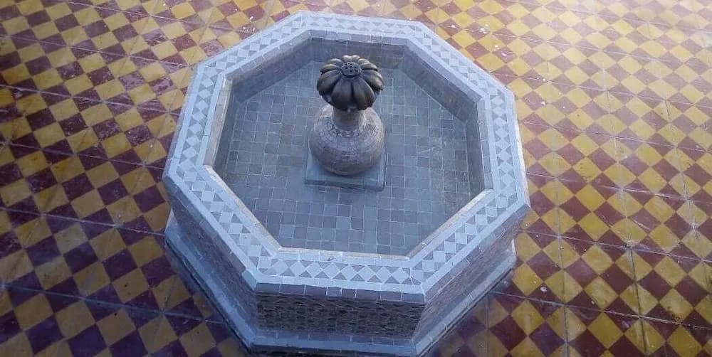 Hotel Aqdas - photo 17