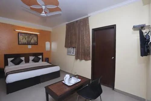 HOTEL GREEN PALACE Delhi Airport - photo 5
