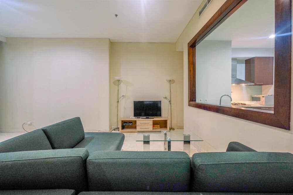 Spacious and Cozy 2BR Apartment Essence Dharmawangsa - photo 3