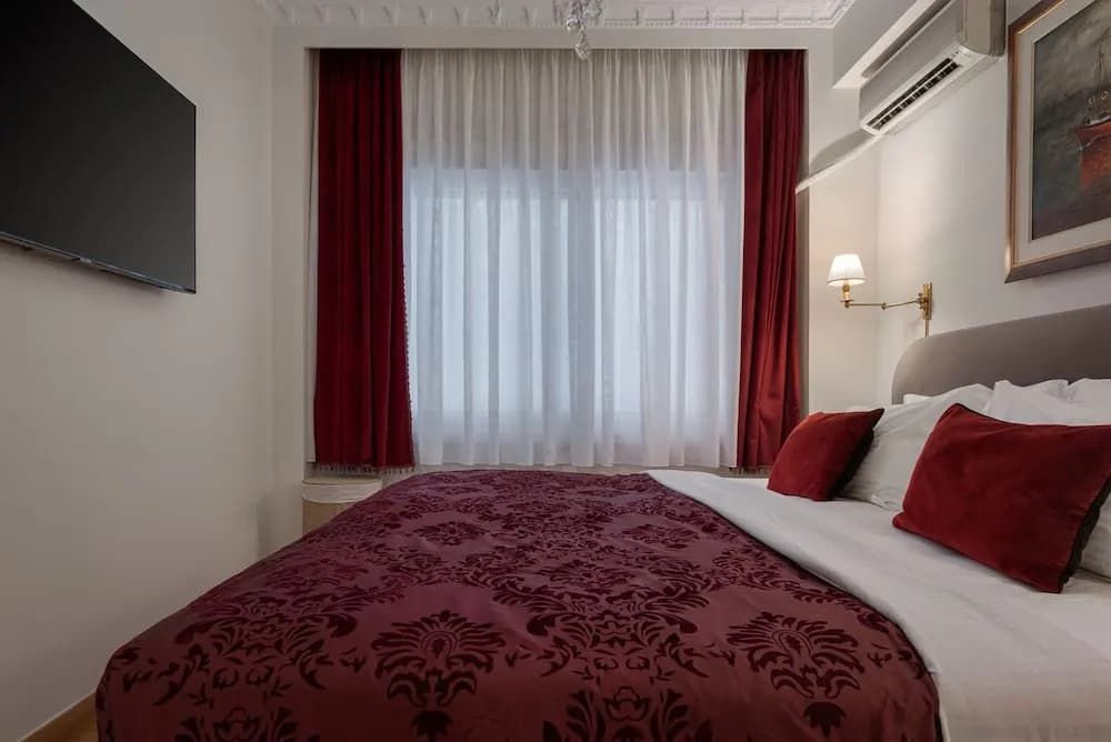 Archangel Kolonaki Apartment - photo 4