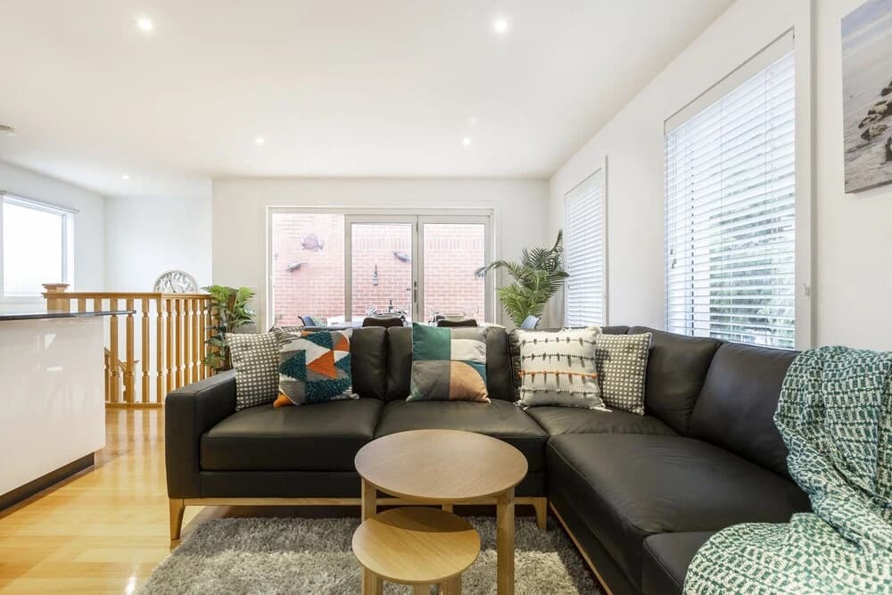 StayCentral - Port Melbourne Townhouse - photo 12