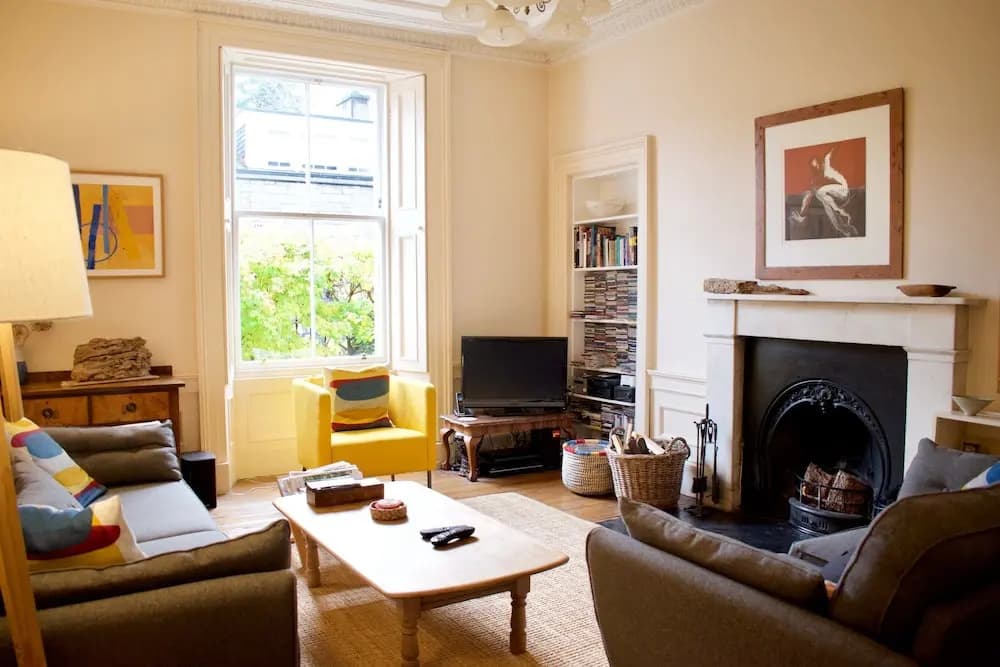 Stylish Georgian Apartment in Leith - photo 4