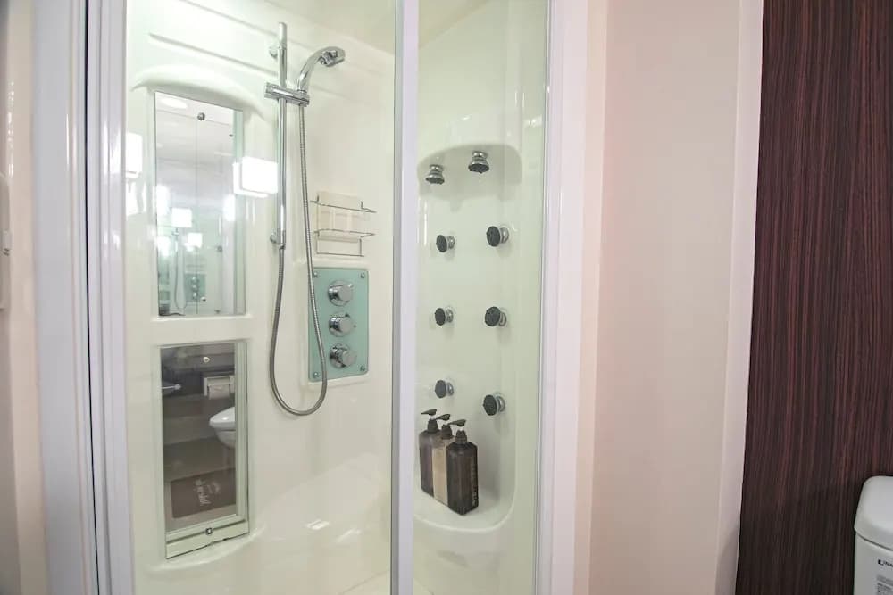 Wonz Shinsaibashi Namba Hotel - photo 39