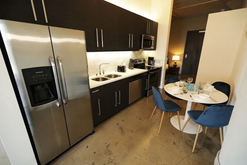 Downtown Lofty Suites - photo 19