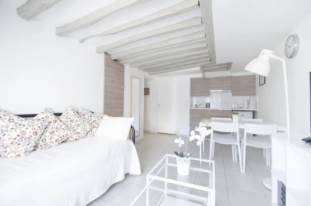 Luxury Apartment in Paris - République - photo 33