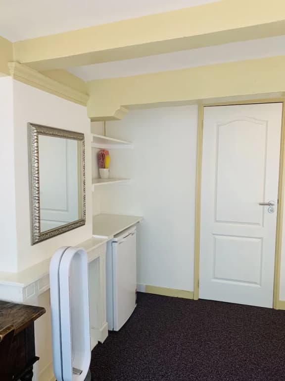 Amsterdam Central Guest House - photo 22