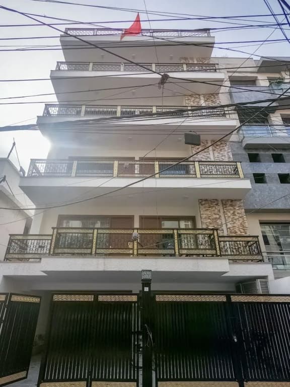 Under My Roof Luxury Apartment - main photo