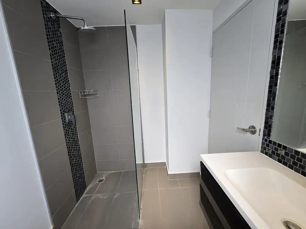 Sleek Corner 1 Bed Apt T1-607 - photo 16