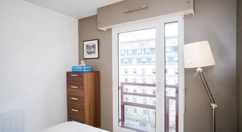 Smart & Fresh 2-Room Apartment - photo 5