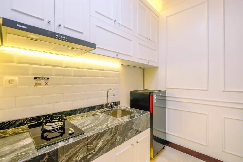 Spacious And Nice 2Br Apartment At Permata Hijau Suites - photo 25