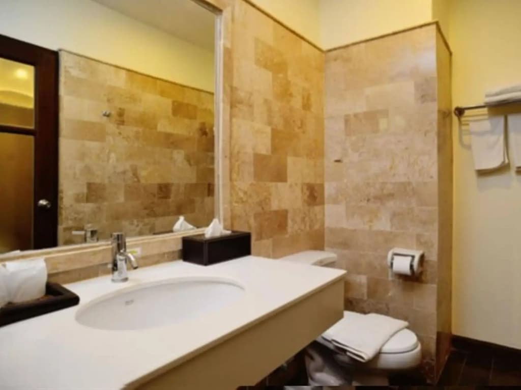 Kamala Beachfront Apartment - photo 8