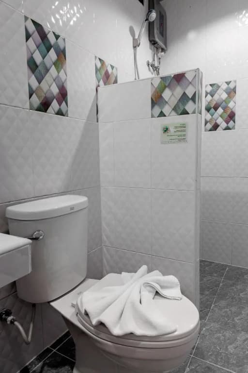 The Guest Hotel - photo 15