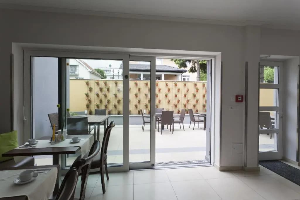 Primus Hotel & Apartments - photo 4