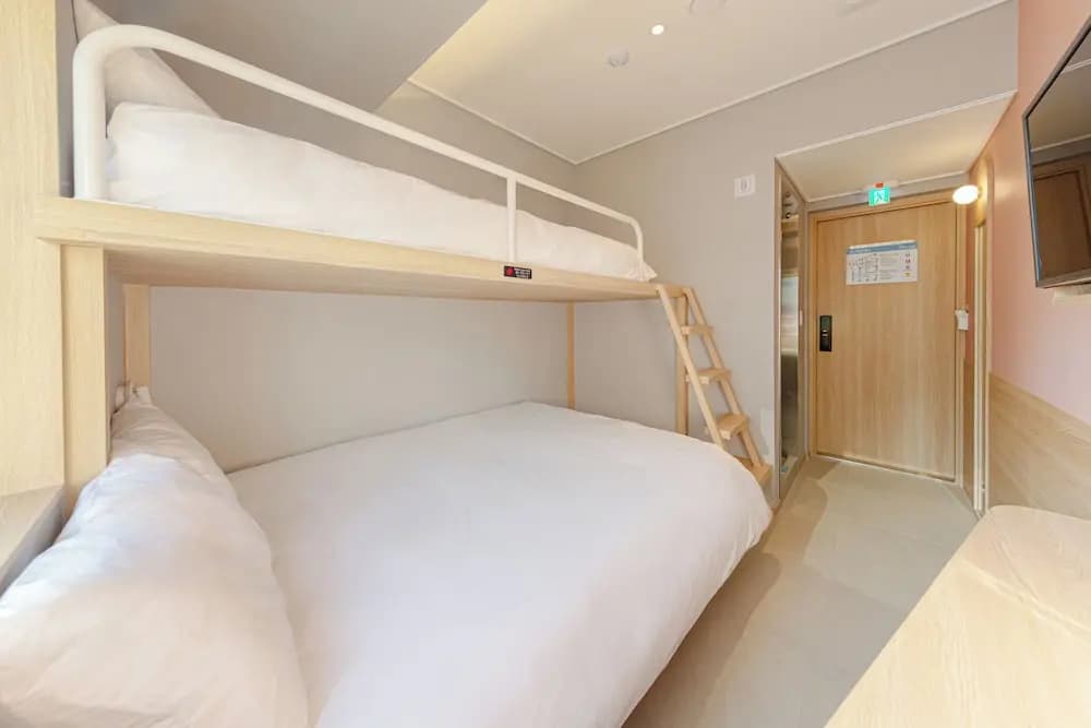 Uhoostay - photo 17