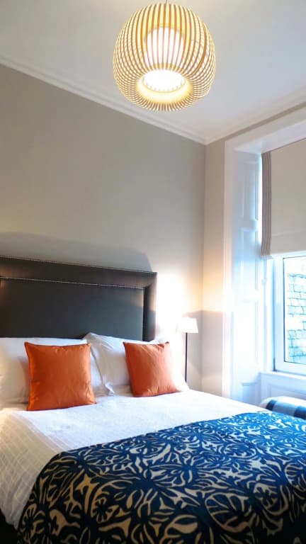 Antler Guest House - photo 2