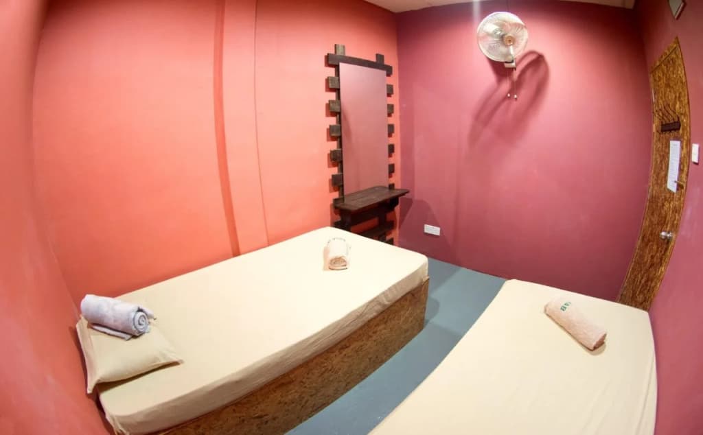 Irsia Guesthouse - photo 10