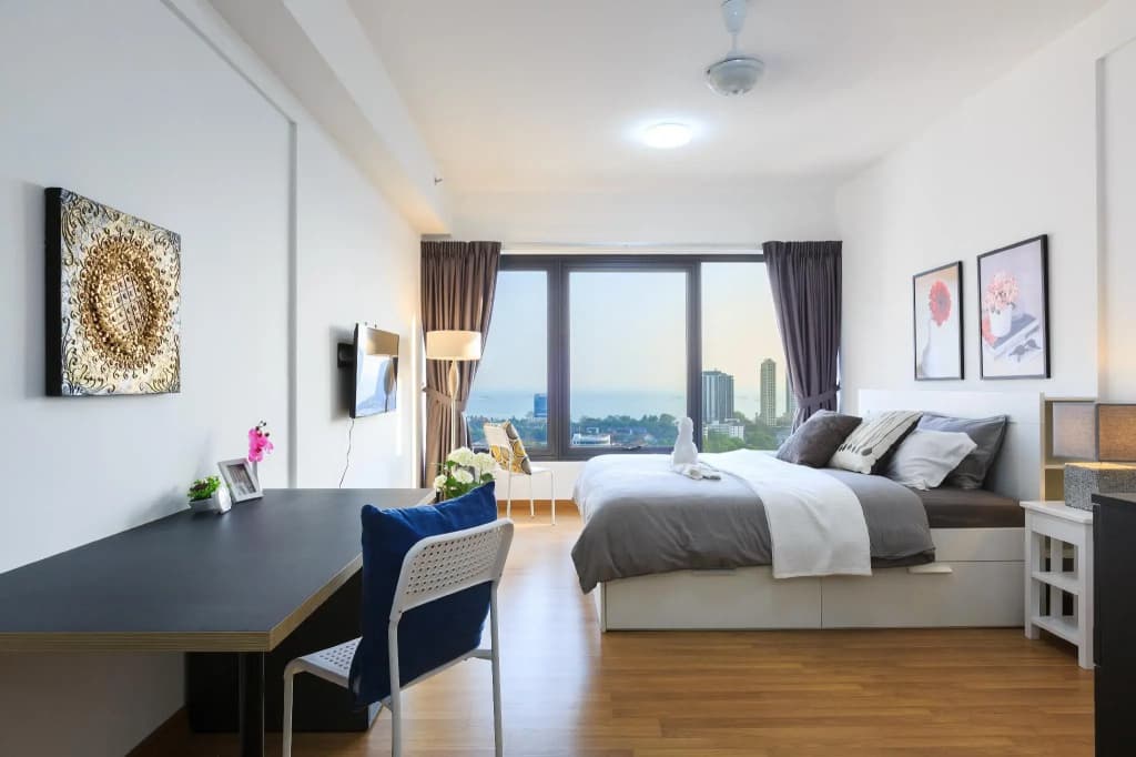 Tropicana 218 Macalister - photo 25
