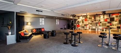 The Manhattan Hotel - photo 8