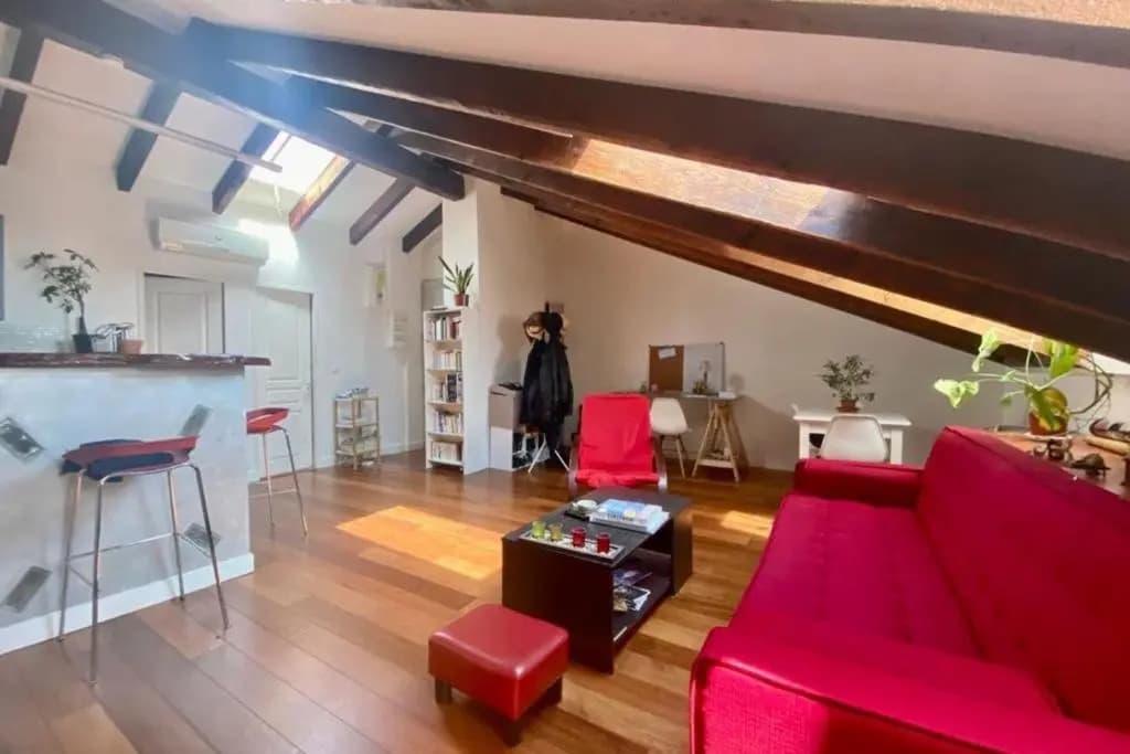 Bright And Cosy 50 M In The Heart Of Nice - photo 4
