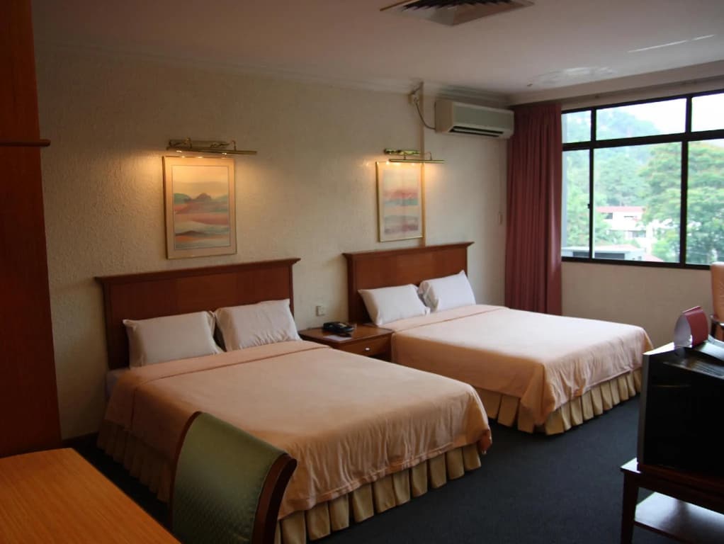 Hotel Waterfall - photo 3
