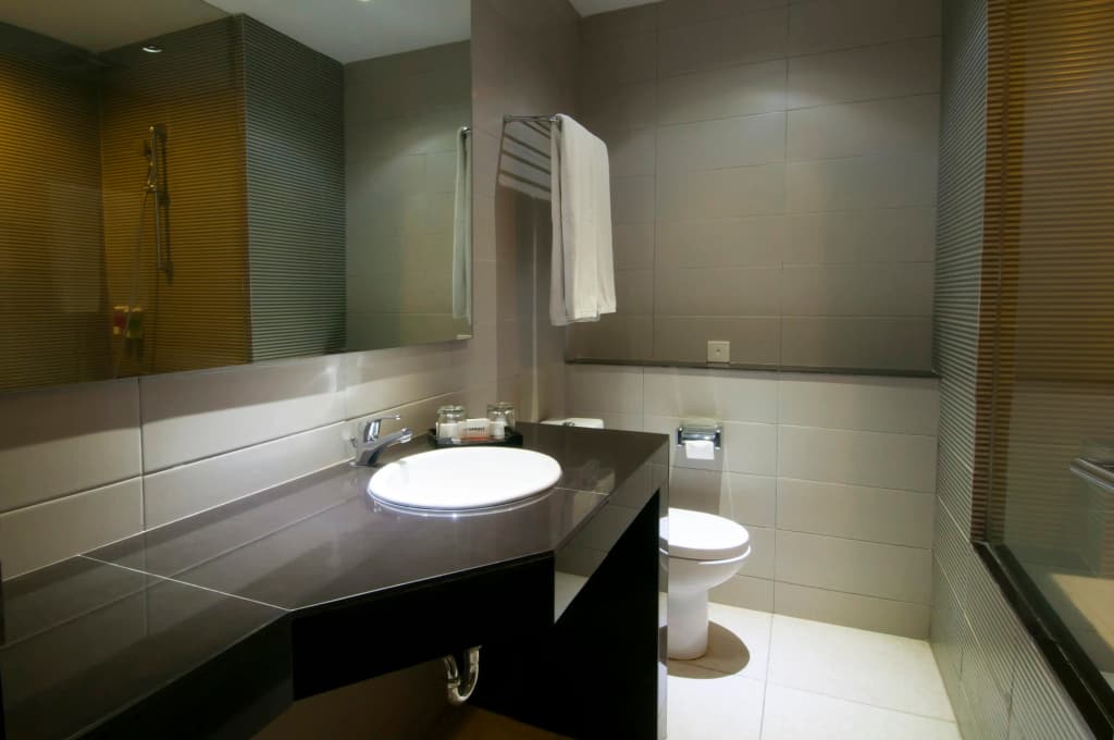 100 Sunset Hotel - photo 10